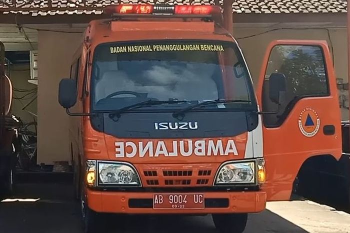 Ilustrasi ambulans. Tangkapan layar ambulan Isuzu Elf AB 9004 UC yang dipakai menjemput jenazah isoman Covid-19 di Kulon Progo, Daerah Istimewa Yogyakarta.(DOKUMENTASI BPBD KP) 