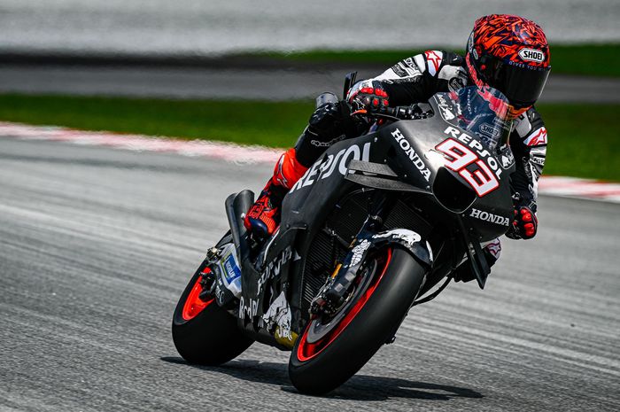 Marc Marquez cobain empat motor di hari pertama tes MotoGP 2023 di Sirkuit Sepang