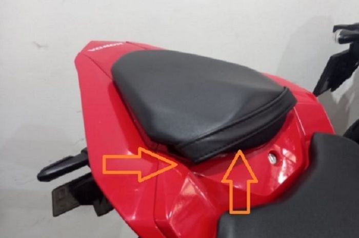 Ini Fungsi dari sabuk di jok belakang motor sport Honda CBR150R (Foto Ilustrasi)