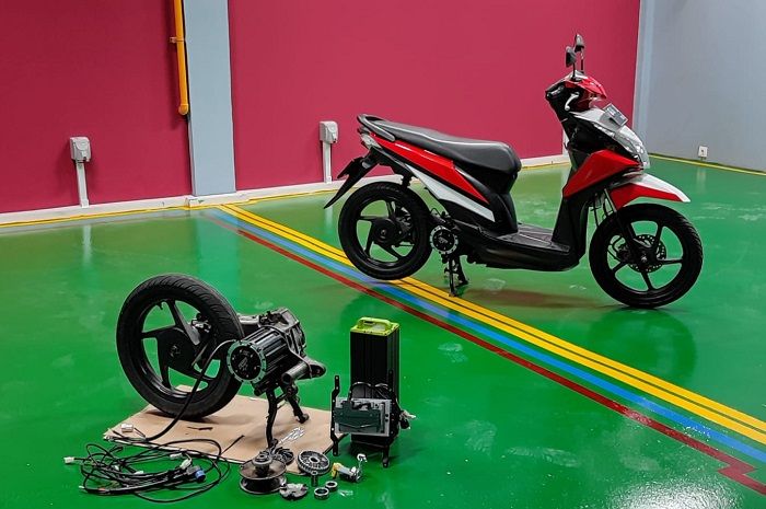 Honda BeAT dikonversi jadi motor listrik garapan BRT