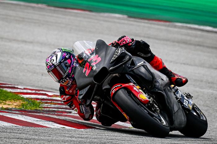 Enea Bastianini memulai petualangannya sebagai rider tim pabrikan Ducati Lenovo di MotoGP 2023