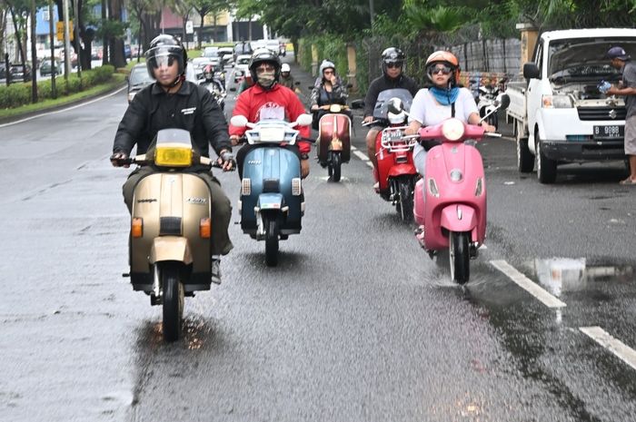 Komunitas Vespa gelar kegiatan riding dan coaching clinic dari Bardahl Indonesia