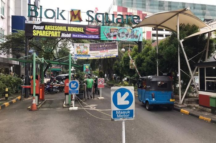 Lokasi parkiran kawasan Blok M di Kebayoran Baru, Jakarta Selatan