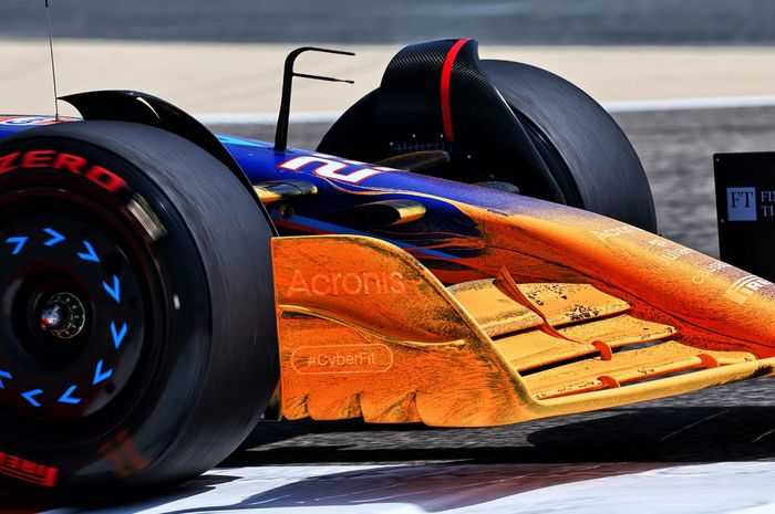 Cipratan cat mobil F1 saat tes F1 2023 Bahrain