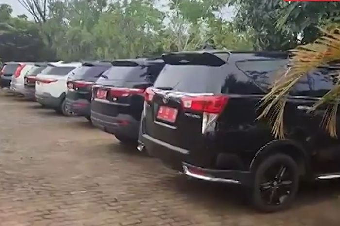 Mobil dinas pemkab Tanah Bumbu untuk pejabat eselon 2 ditarik, diganti uang transport