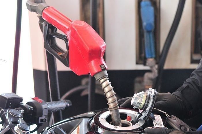 Tips isi bensin motor full tank