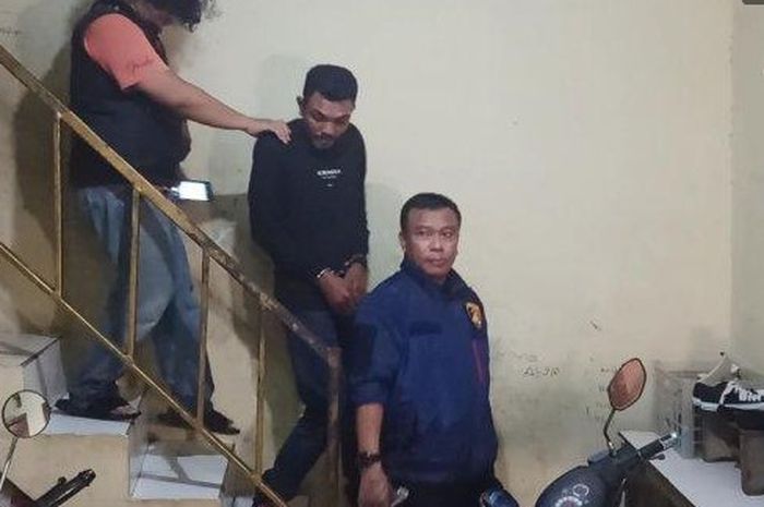 Polisi grebek markas Debt Collector 