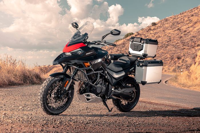 Mitt 530 TT Adventure, rival Honda CB500X di Eropa