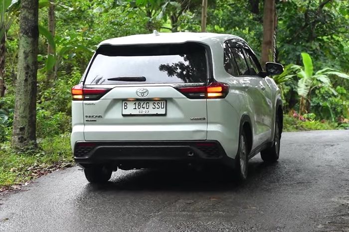 Fitur mobil untuk jalan tanjakan dan turunan