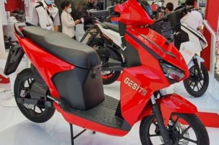 Gesit, motor listrik penerima subsidi motor listrik Rp 7 Juta