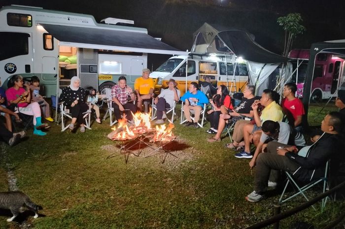 Suasana ngariung semakin malam semakin hangat bareng CVI Karesidenan Bogor 