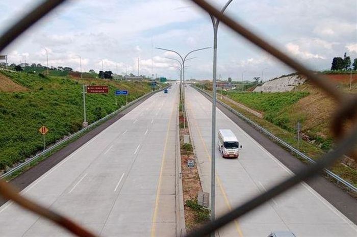 Tol Cisumdawu direncanakan akan dibuka untuk jalur mudik 2023, namun saat ini belum memiliki fasilitas rest area.