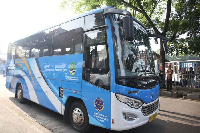 Bus Rapid Transit (BRT) dengan jalur khusus seperti TransJakarta akan beroperasi di Bandung Raya, Jawa Barat