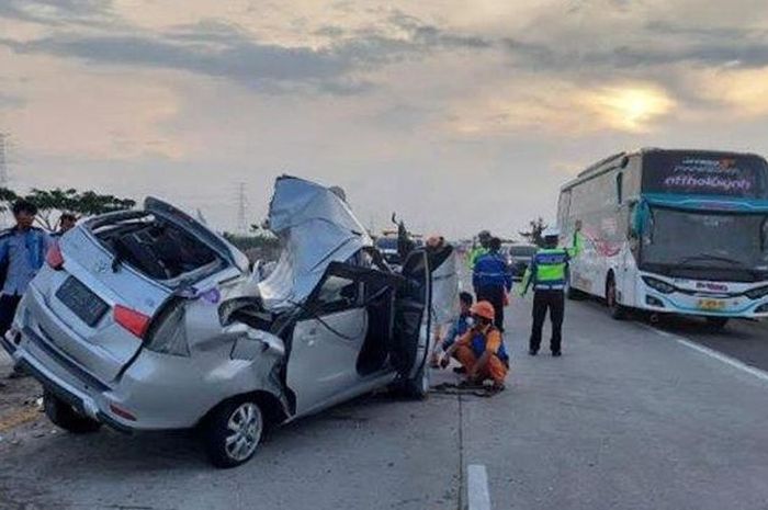 Jadi salah satu jalur mudik 2023 favorit, pemudik harus tahu penyebab banyaknya kecelakaan fatal di Tol Trans Jawa.
