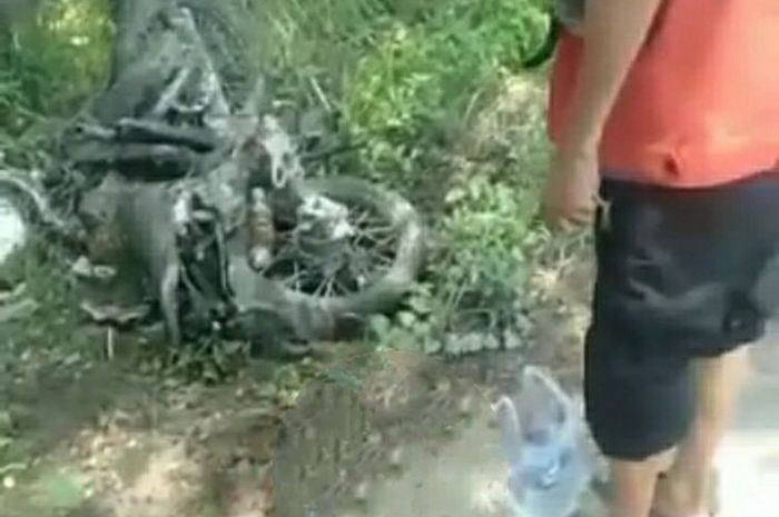 Kijang Innova Anggota DPRD cabut nyawa pembonceng motor di Grobogan