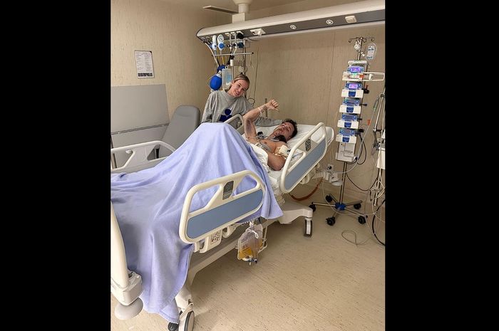 Pol Espargaro mengunggah foto kondisinya usai kecelakaan parah di MotoGP Portugal 2023
