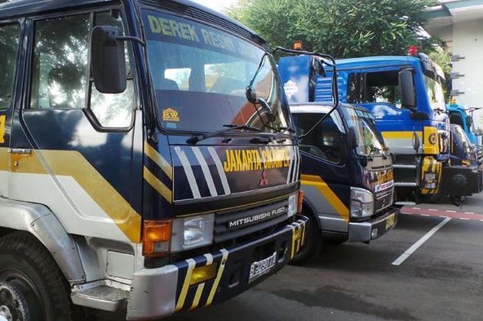 ilustrasi: mobil derek pengelola jalan Tol Semarang-Solo mulai disiapkan jelang momen mudik. 