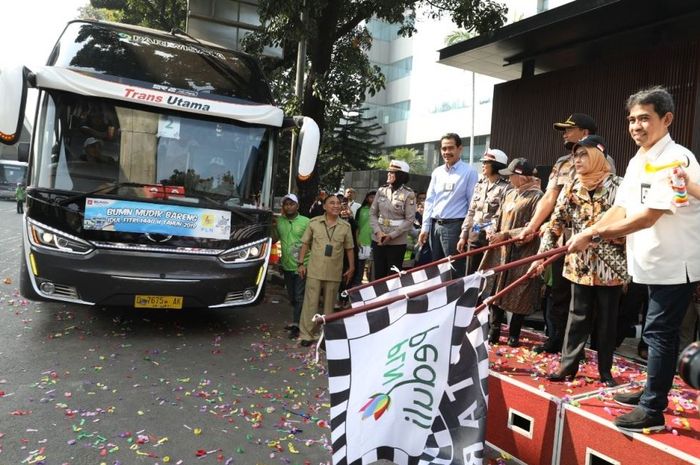 PLN menggelar program mudik gratis Lebaran 2023 yang tersedia bagi 10 ribu penumpang.
