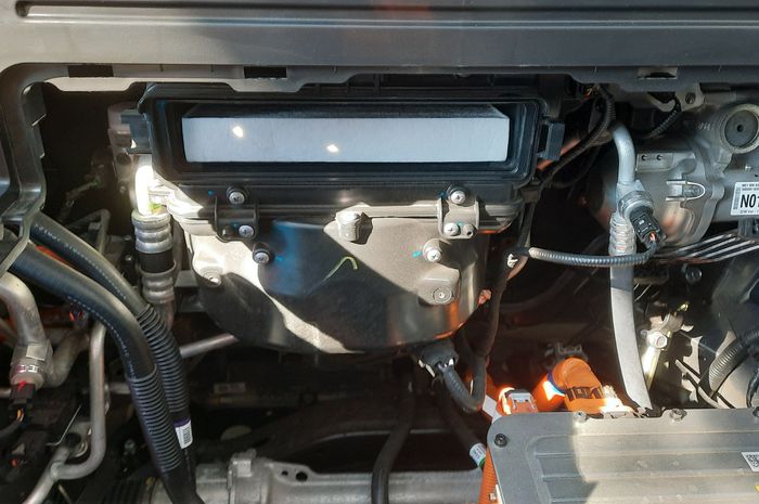 Kondisi Filter Kabin yang Menjaga Fungsi AC Mobil Listrk Tetap Terjaga Baik