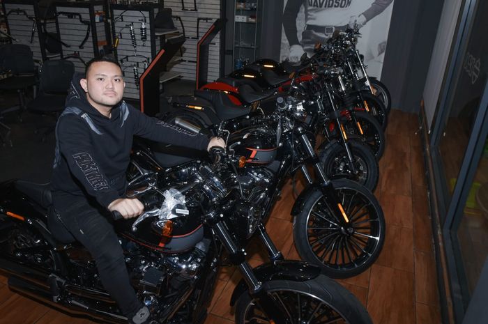 Varian Harley-Davidson Tahun 2023 di Dealer Showroom Kelapa Gading 