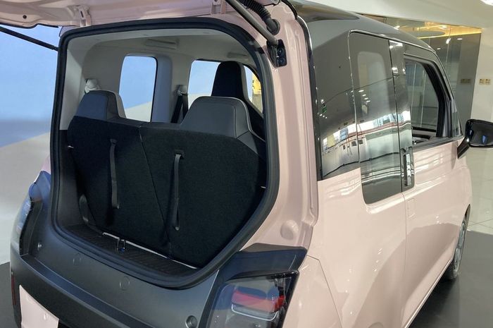 Bagasi Mobil Listrik Wuling Air ev