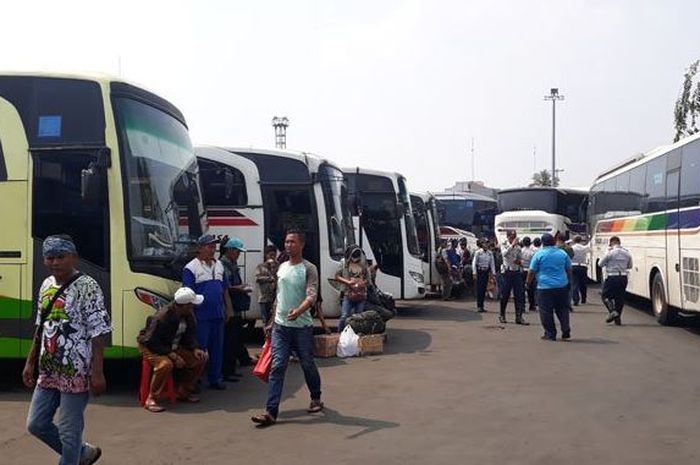 Daftar PO Bus dan rutenya di Terminal Parung Bogor yang bakal menaikkan harga tiket jelang mudik Lebaran 2023.