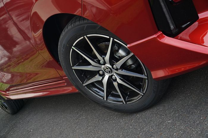 Efek rolling resistance berimbas langsung terhadap konsumsi bahan bakar mobil.