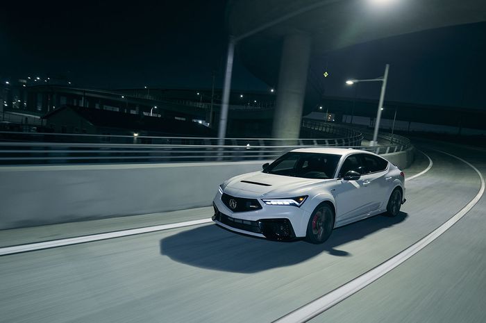 Acura Integra Type S mempertahankan banyak elemen dari Civic Type R tapi dengan balutan tampang lebih dewasa.