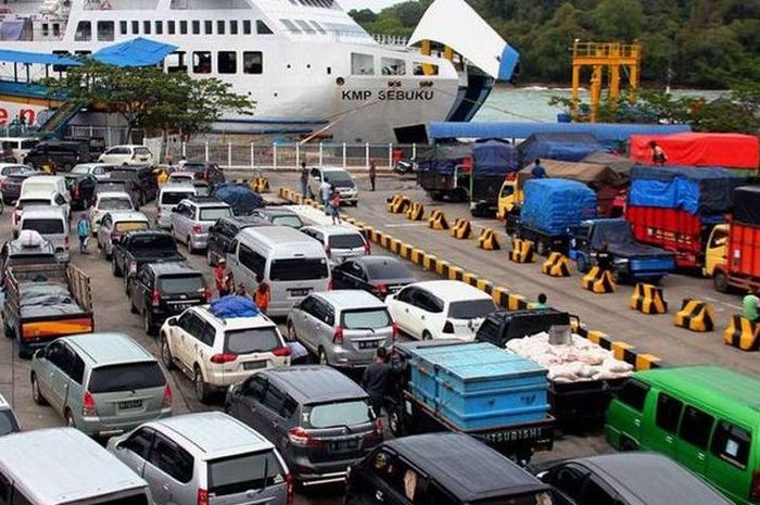 Titik kemacetan menuju Pelabuhan Merak jadi sorotan Presiden Jokowi, yakni jalur Cikuasa Atas dan Cikuasa Bawah.