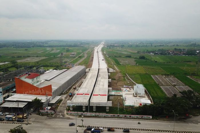 P embangunan Jalan Tol Solo-Yogyakarta-YIA Kulon Progo sepanjang 96,57 kilometer. Jalan tol Solo-Klaten dibuka secara fungsional sepanjang 6 km untuk mudik Lebaran 2023.