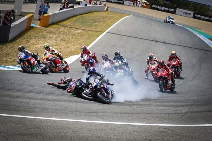 Miguel Oliveira berpotensi absen lama usai crash dengan Fabio Quartararo di balapan MotoGP Spanyol 2023