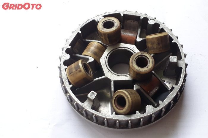 Penyebab roller pada CVT motor matic peyang  sangat beragam
