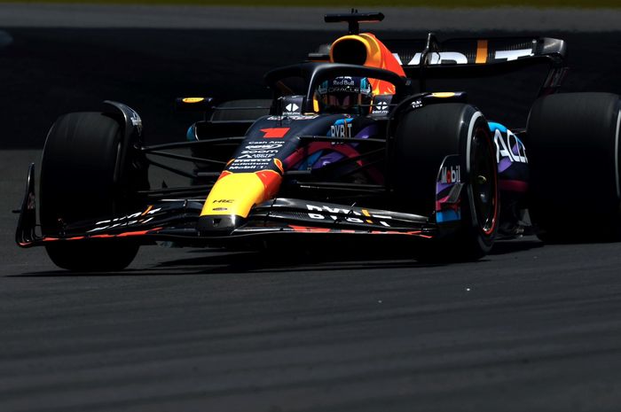 Max Verstappen menguasai hari pertama F1 Miami 2023