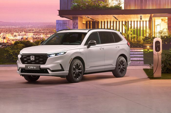 Honda CR-V generasi terbaru hadir di Eropa sebagai mobil baru.