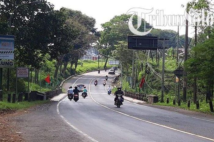 Jalan raya Solo-Semarang di wilayah Ampel, Boyolali, Jawa Tengah