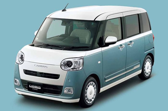 Daihatsu Move Canbus memiliki platform DNGA sehingga bersaudara jauh dengan Daihatsu Ayla.