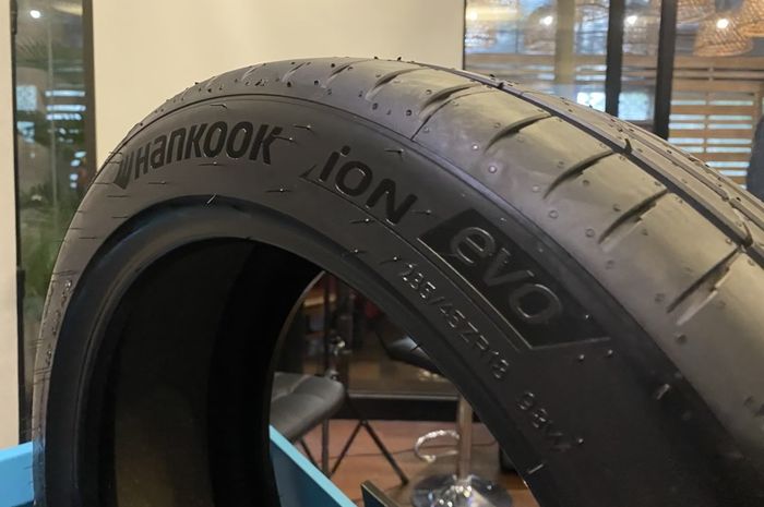 Ban Hankook Ion yang dikhususkan untuk mobil listrik