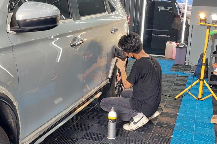 Segini biaya perawatan cat mobil di workshop detailing BFFilm Indonesia