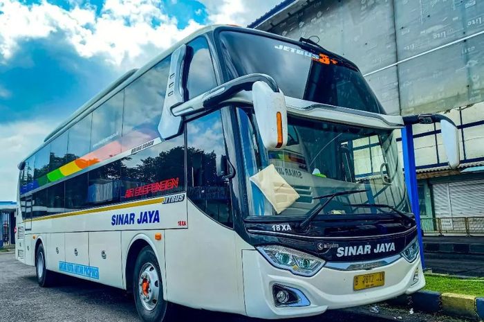 PO Sinar Jaya membuka rute baru Sumatera-Jawa dengan trayek Pringsewu-Yogyakarta via Ciamis. Jarak tempuhnya setara Perancis-Italia.