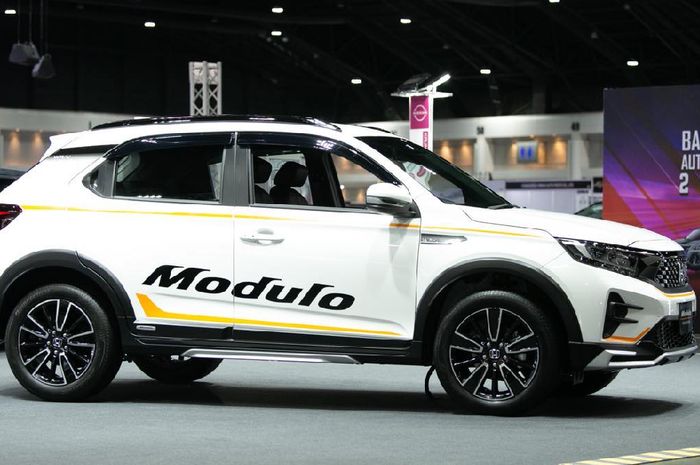 Honda WR-V yang tampil di Bangkok Auto Salon 2023.