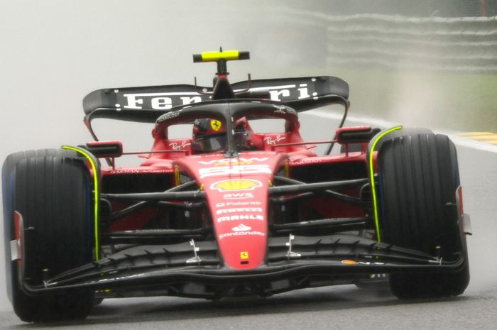 Carlos Sainz memimpin sesi FP1 F1 Belgia 2023