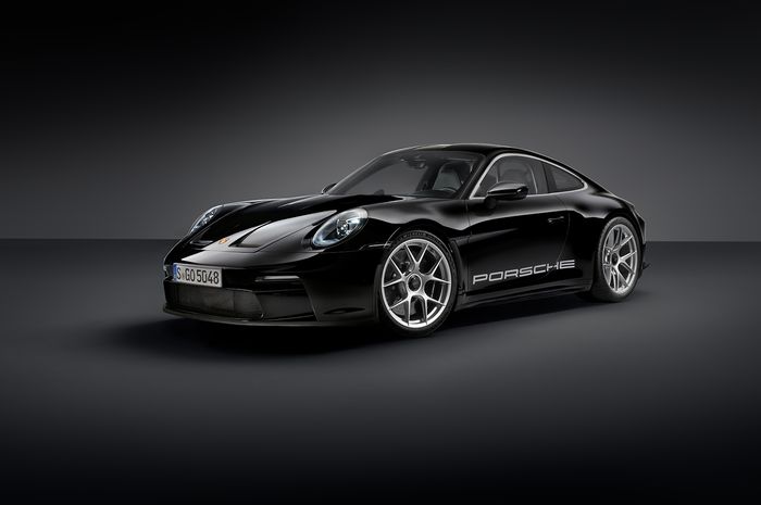 Rayakan ulang tahun 911 ke-60, Porsche rilis mobil baru Porsche 911 S/T. 