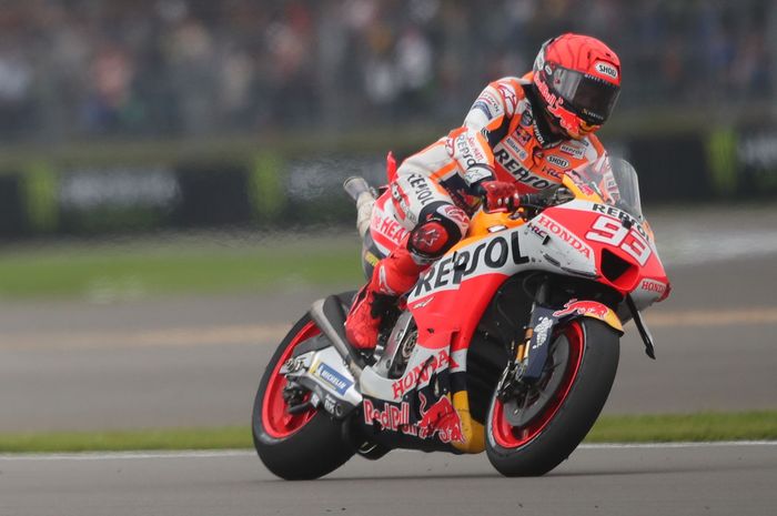 Masih belum bisa finish di balapan hari Minggu, Marc Marquez santai walaupun gagal finish lagi di MotoGP Inggris 2023.