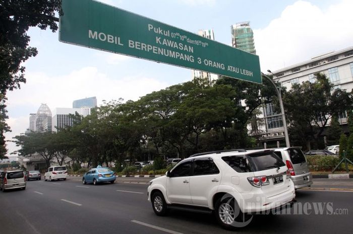 Pemerintah bakal menggelar sistem 4 in 1 untuk mobil yang melewati jalanan ibu kota Jakarta