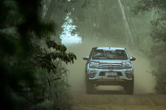 Leg pertama Asia Cross Country Rally 2023 rampung, pembalap Indonesia sukses masuk 10 besar.