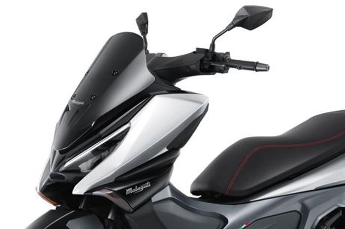 Penampakan Malaguti Madison 125, skutik gambot yang tampangnya cocok jadi pesaing Honda PCX.