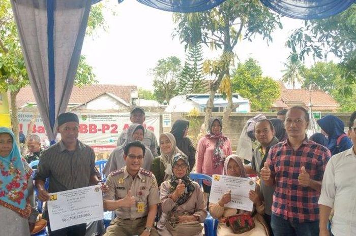 Momen 21 cucu ahli waris tanah di Magelang tergusur tol Jogja-Bawen terima uang ganti rugi Rp 2,2 miliar lebih