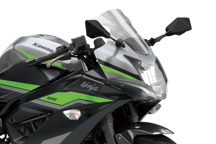 Penampakan adik Kawasaki Ninja 250 SL yakni Ninja 125 yang baru diluncurkan versi Model Year 2024.