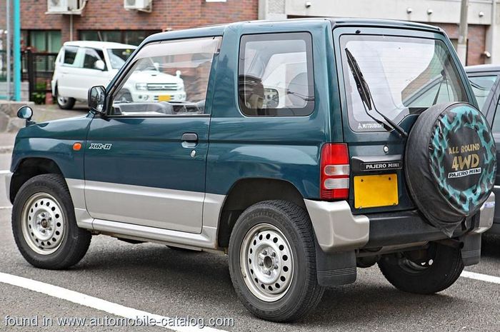 Penampakan Mitsubishi Pajero Mini generasi 1, adik Mitsubishi Pajero yang bisa ngacir 449 km sekali full tank.