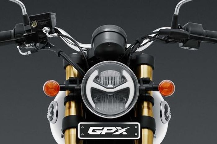 Penampakan motor retro 250 cc 2 silinder GPX New Legend 250 Twin III yang dijual lebih murah dari Yamaha XSR 155.